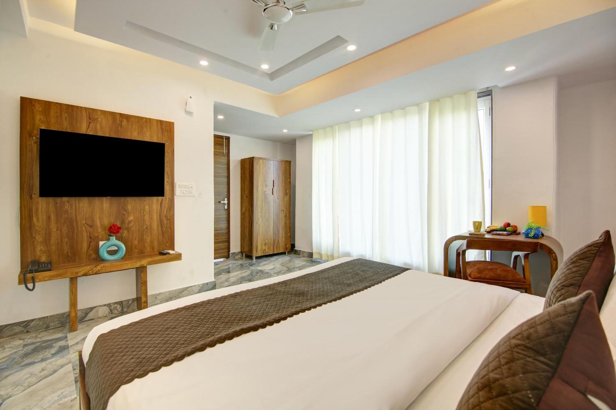 Hotel The Emporio Grand Near Vaishali Metro Station Ghaziabad Exterior foto