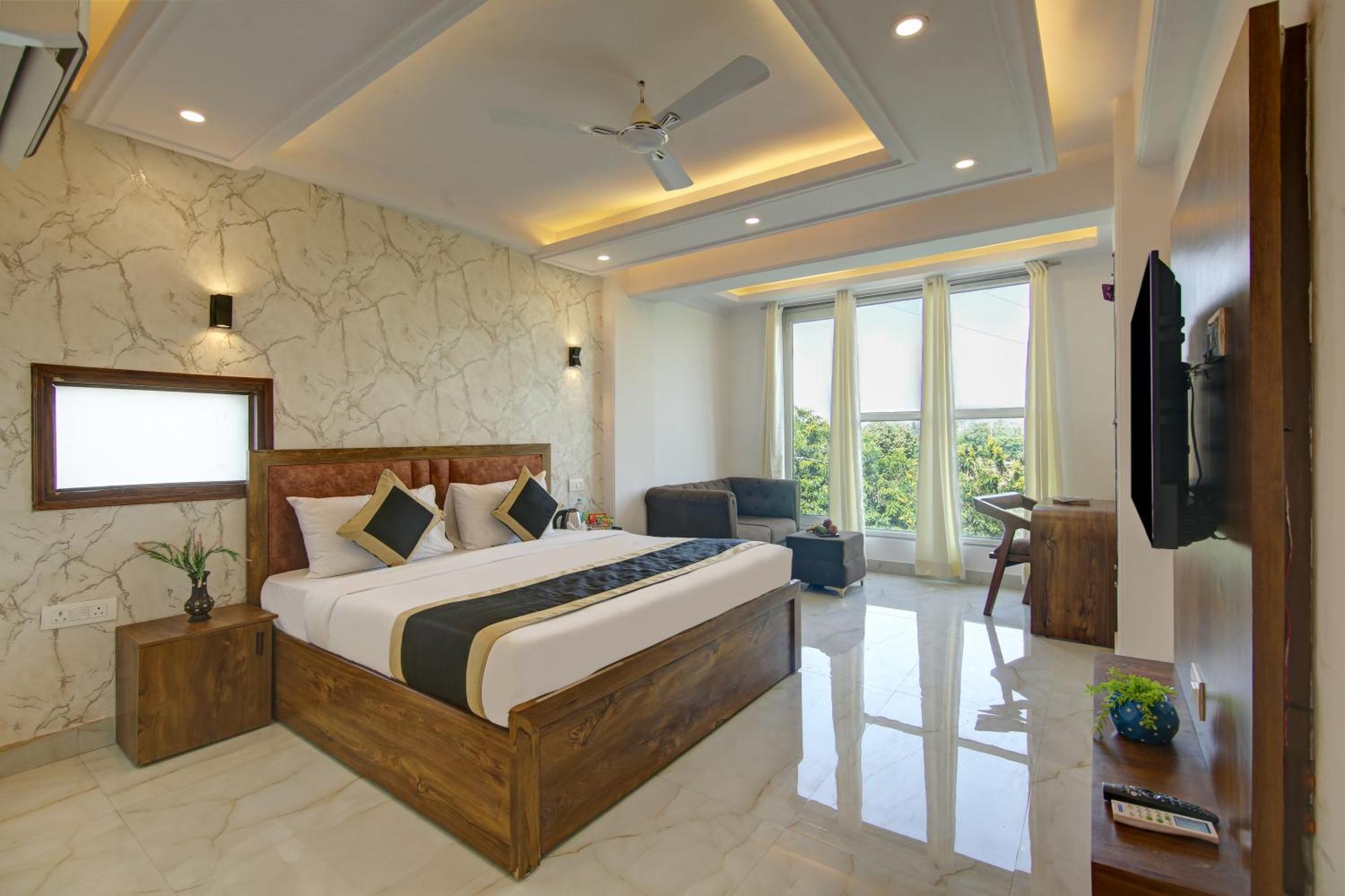 Hotel The Emporio Grand Near Vaishali Metro Station Ghaziabad Exterior foto