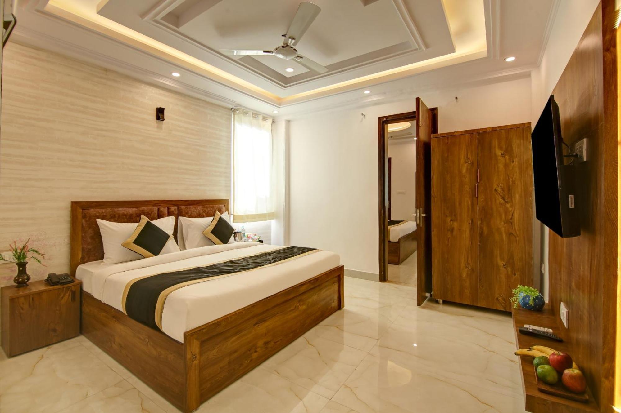 Hotel The Emporio Grand Near Vaishali Metro Station Ghaziabad Exterior foto