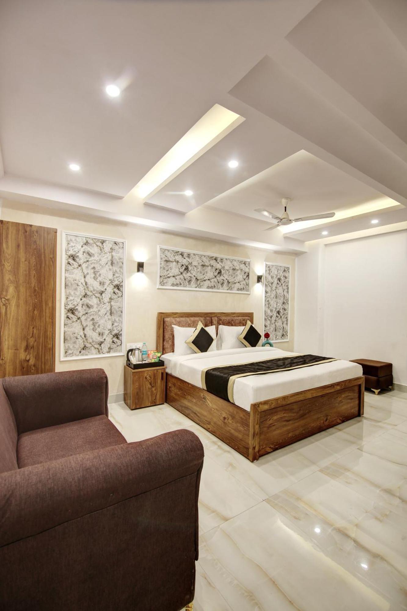 Hotel The Emporio Grand Near Vaishali Metro Station Ghaziabad Exterior foto